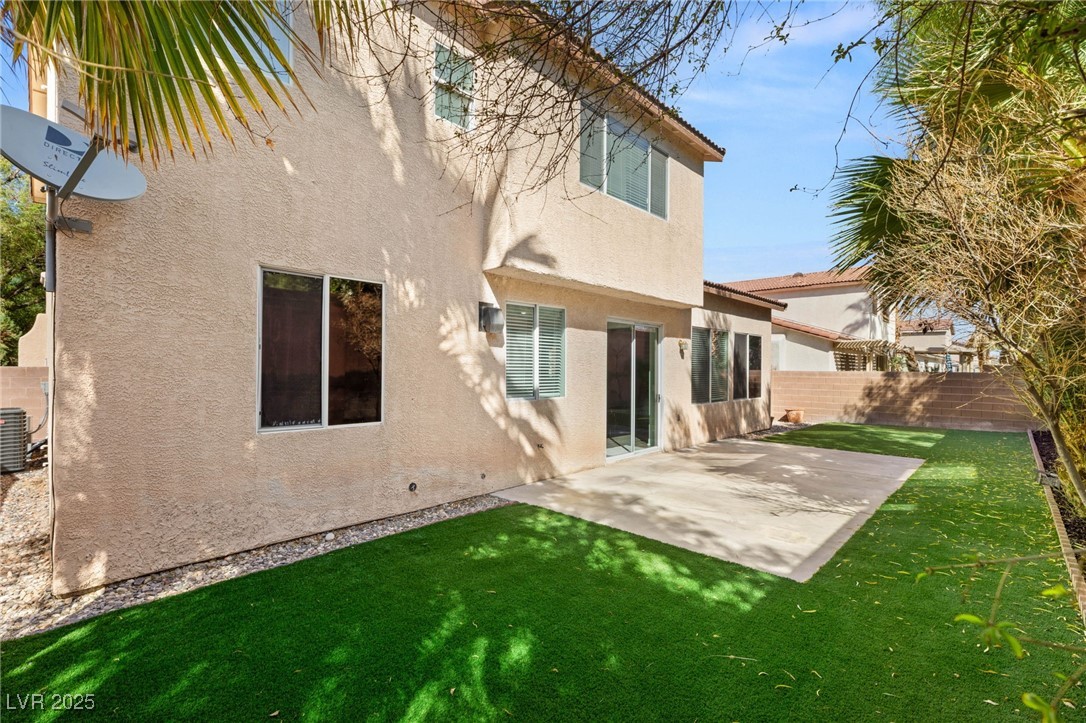 2535 Wellworth Avenue