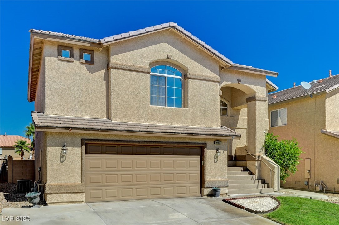 8708 Honey Vine Avenue