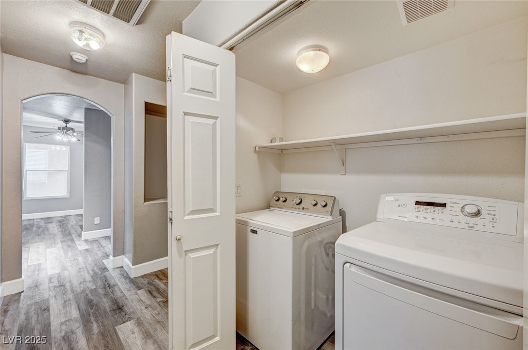 8708 Honey Vine Avenue