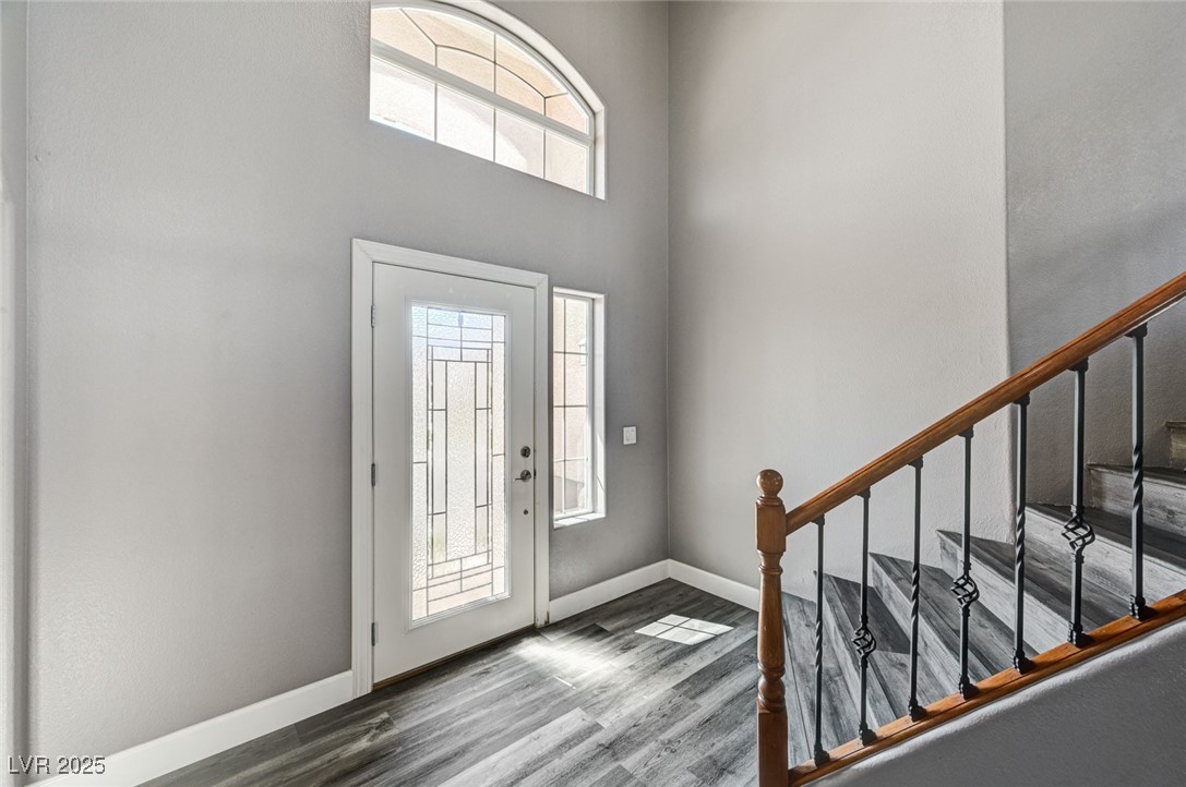 8708 Honey Vine Avenue