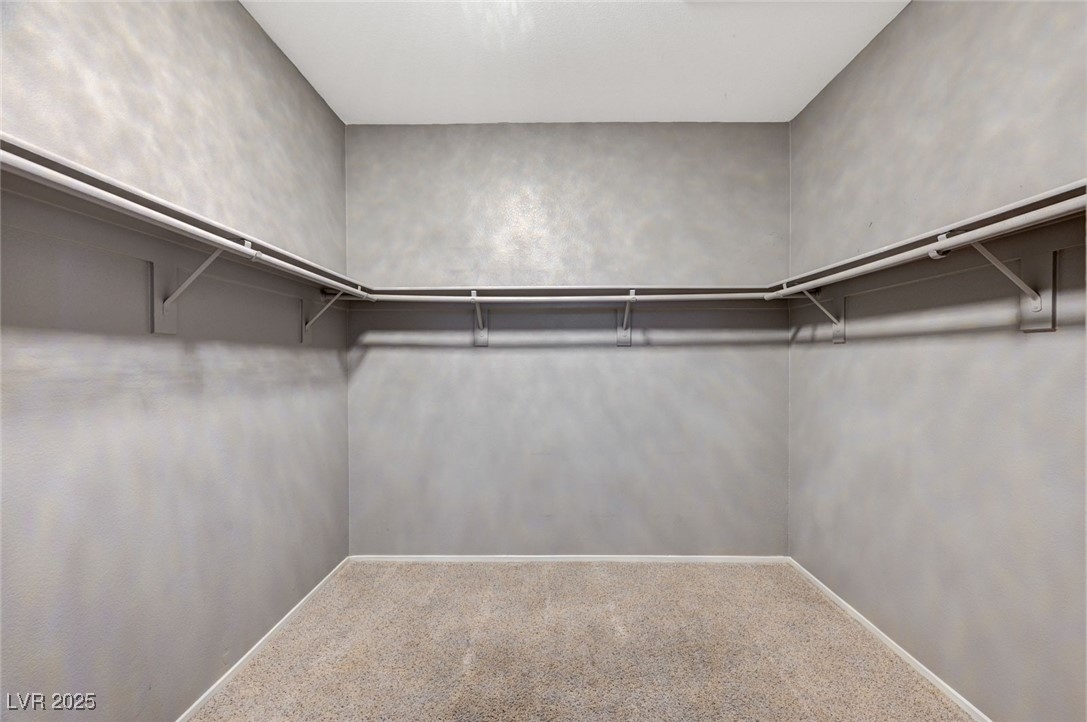 8708 Honey Vine Avenue