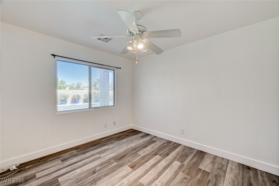 8708 Honey Vine Avenue