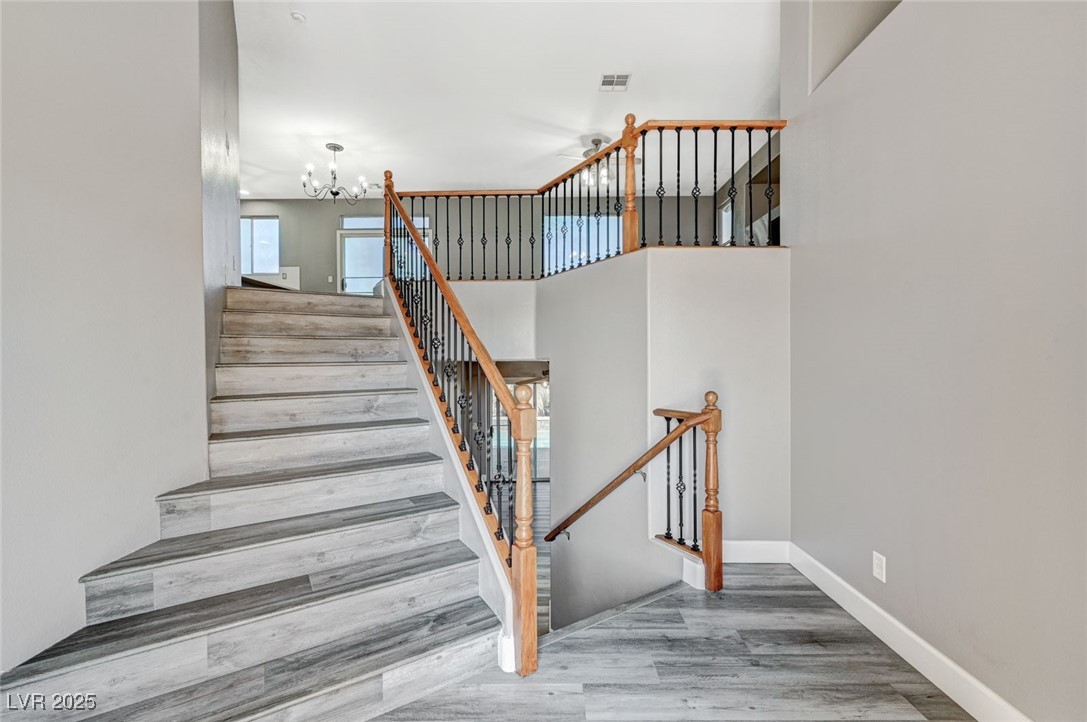 8708 Honey Vine Avenue