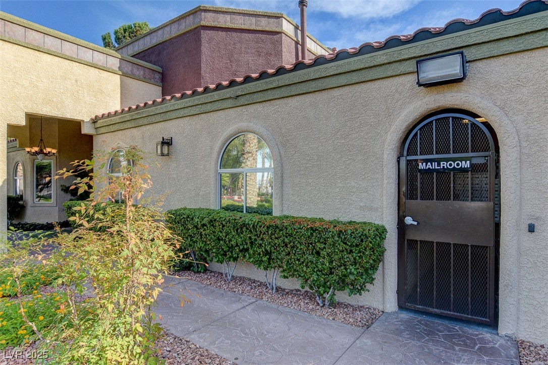 7885 West Flamingo Road 1115