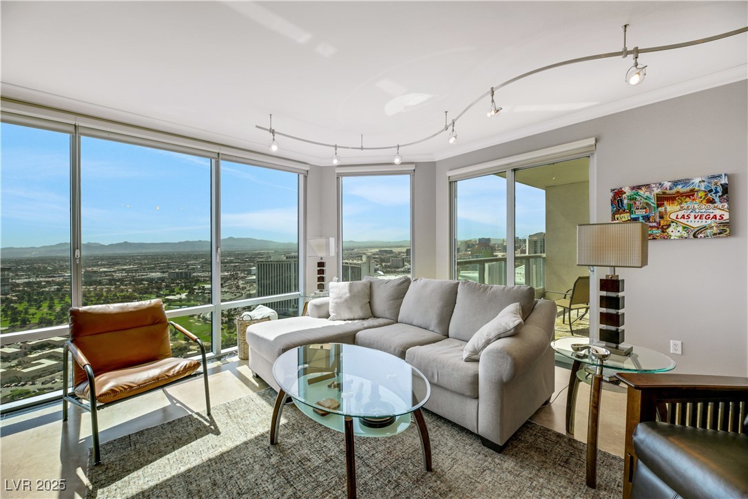 322 Karen Avenue 4001