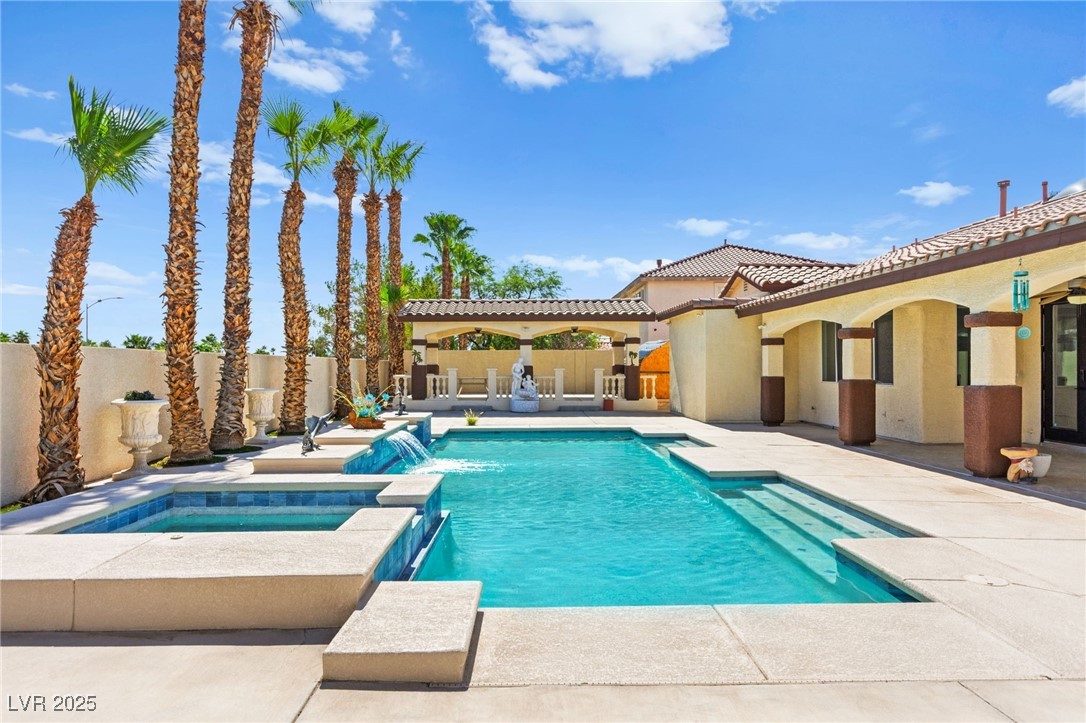 3064 Azure Bay Street