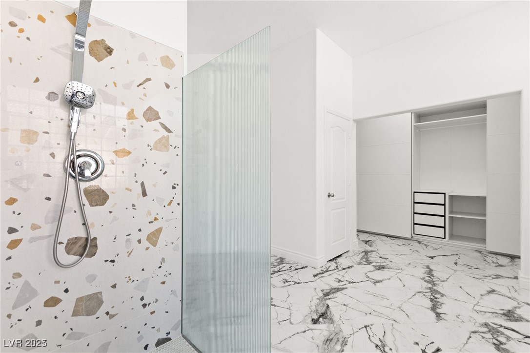 3064 Azure Bay Street