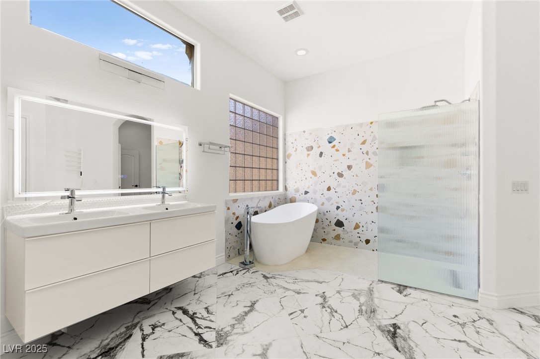 3064 Azure Bay Street