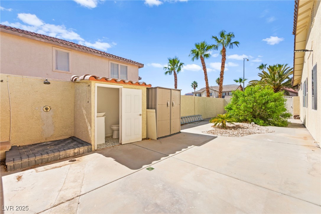 3064 Azure Bay Street