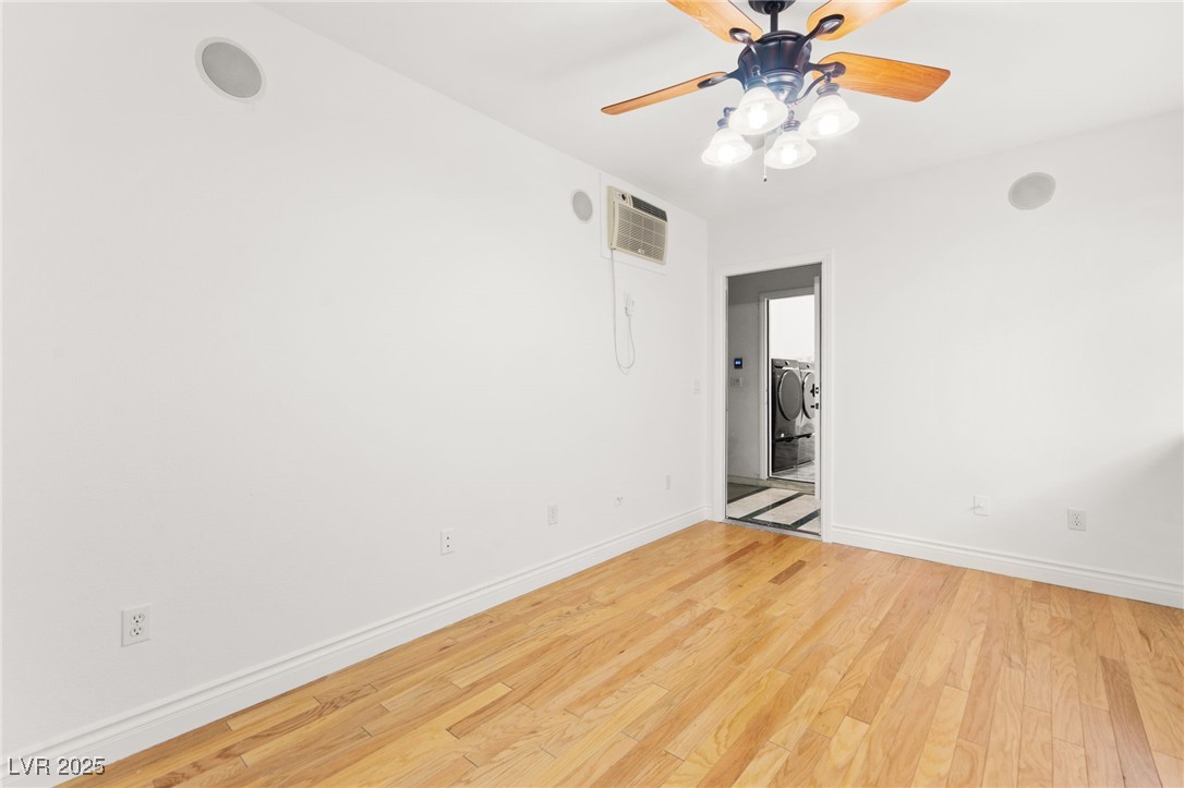 3064 Azure Bay Street