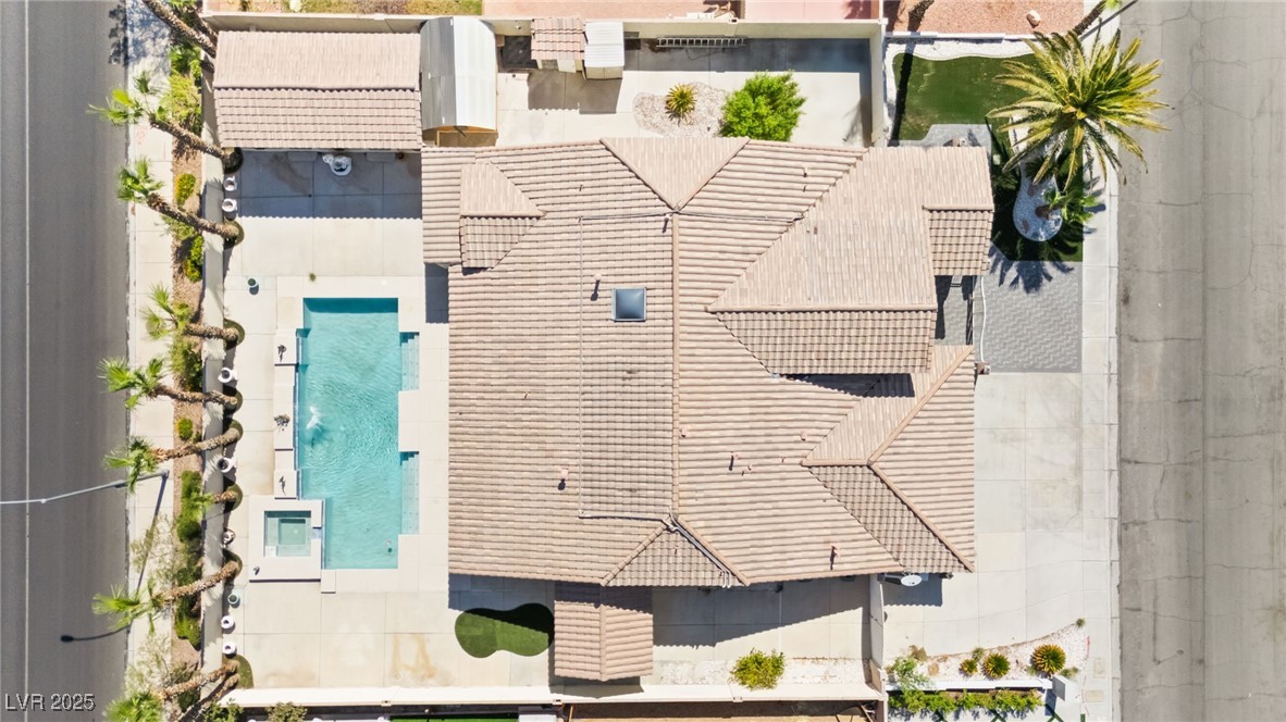 3064 Azure Bay Street