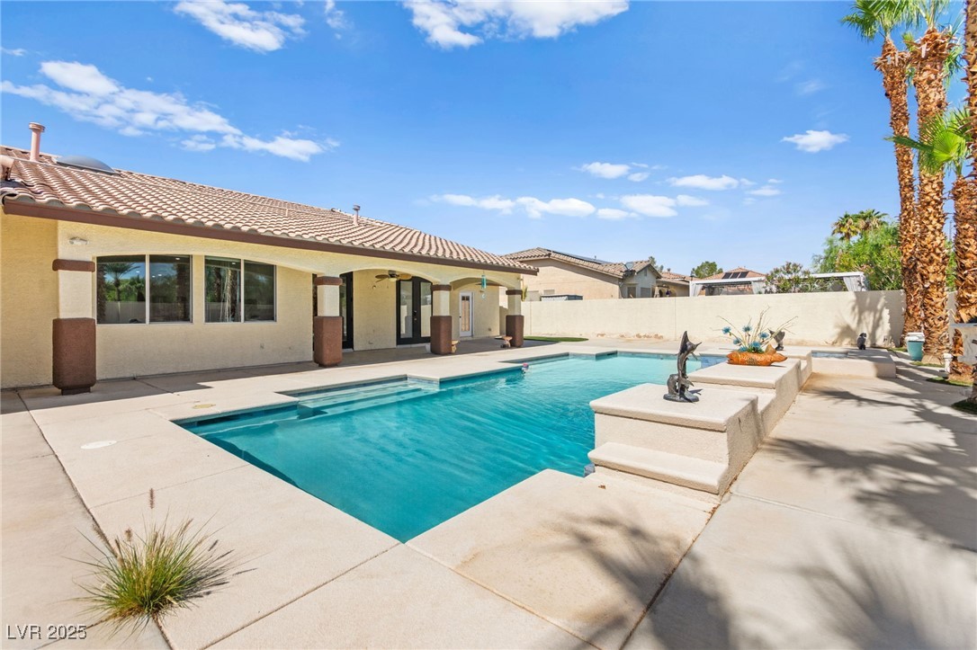 3064 Azure Bay Street