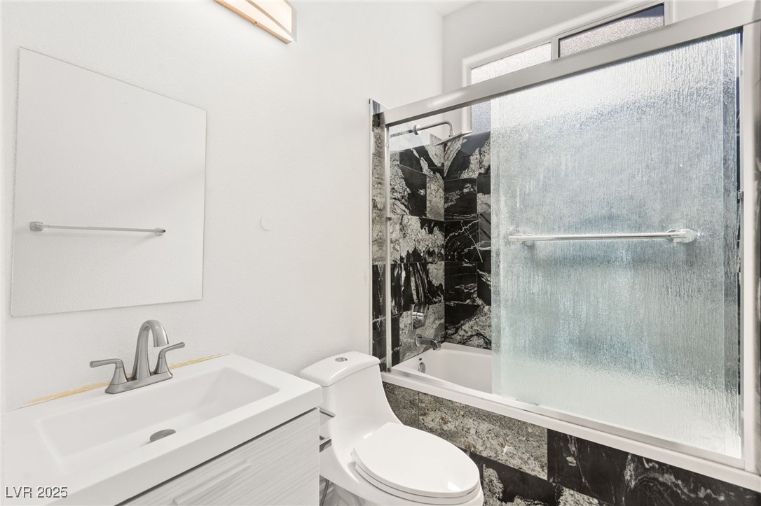 3064 Azure Bay Street