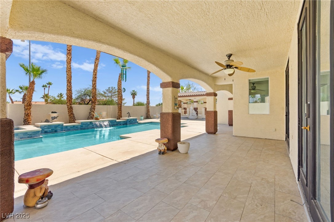 3064 Azure Bay Street