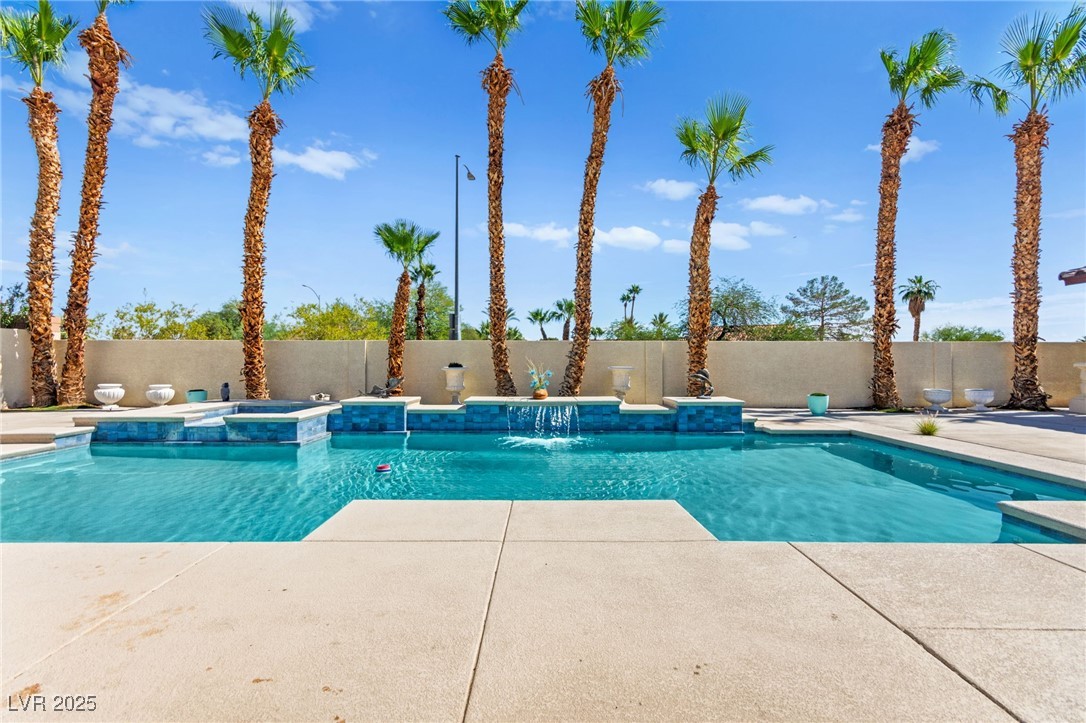 3064 Azure Bay Street