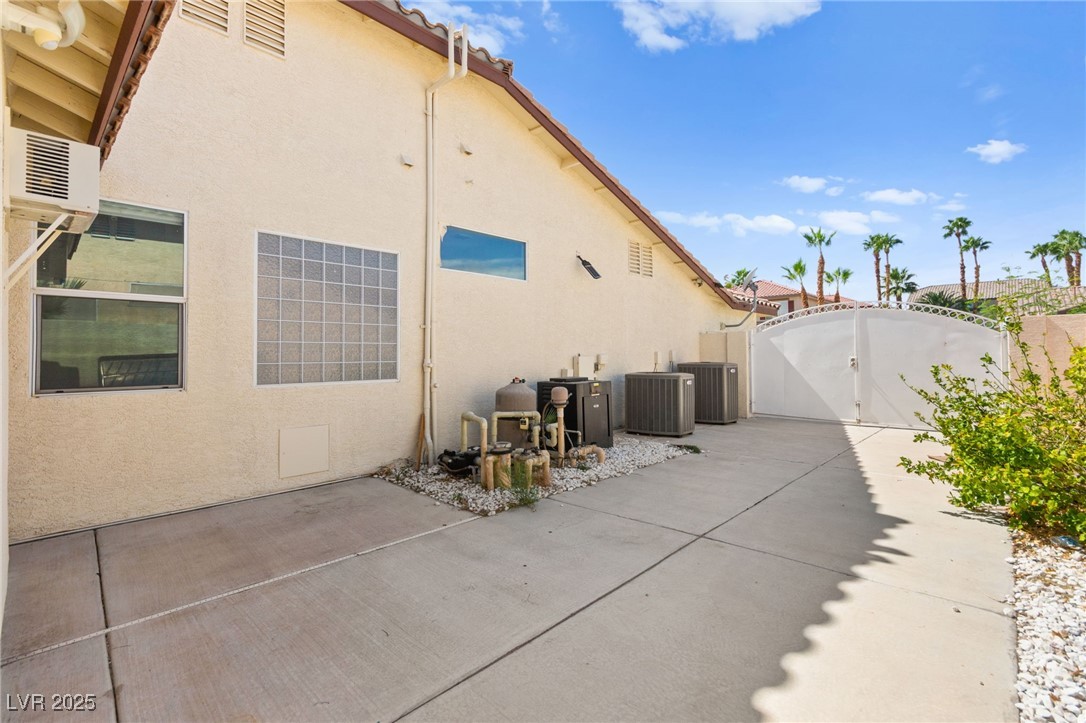 3064 Azure Bay Street