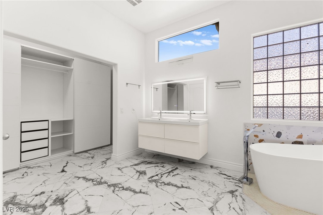 3064 Azure Bay Street