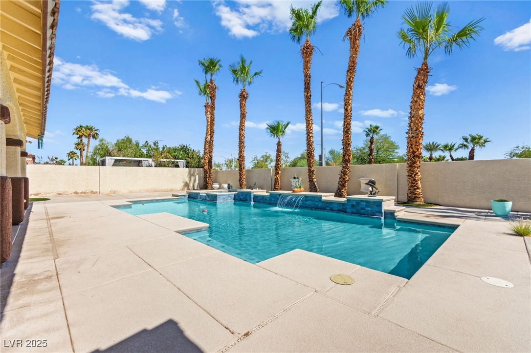 3064 Azure Bay Street