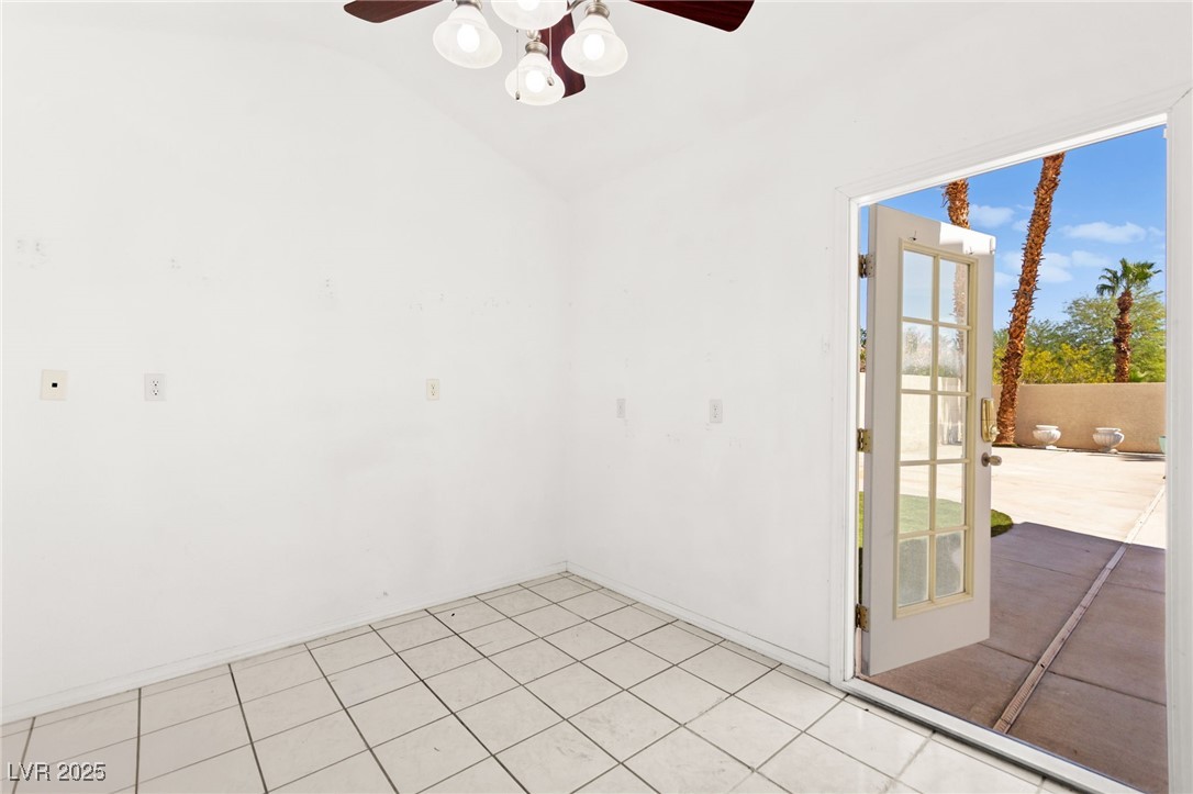 3064 Azure Bay Street