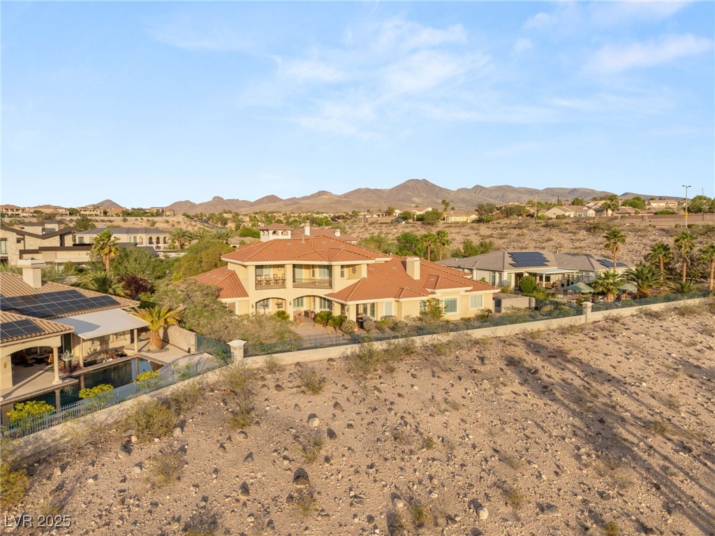 1383 Opal Valley Street