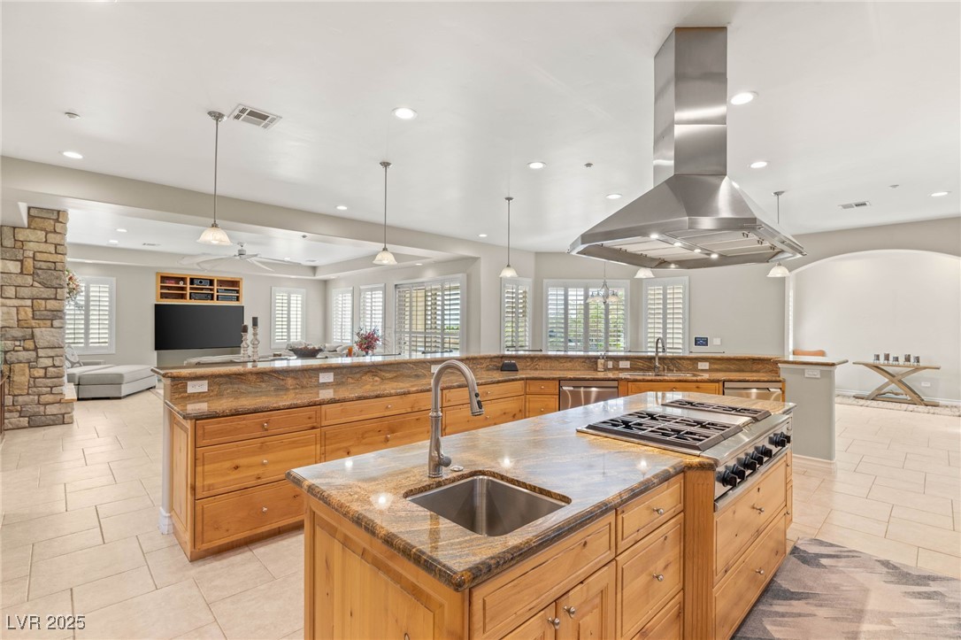 1383 Opal Valley Street