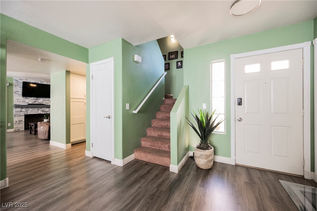 1221 Lucia Drive