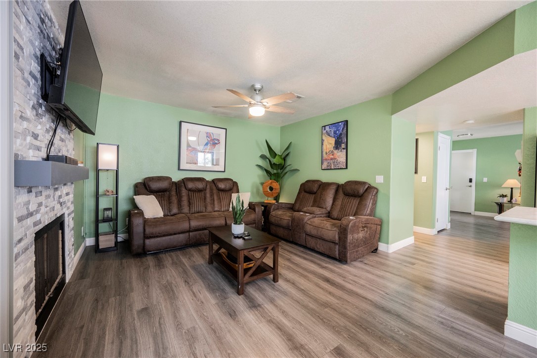 1221 Lucia Drive