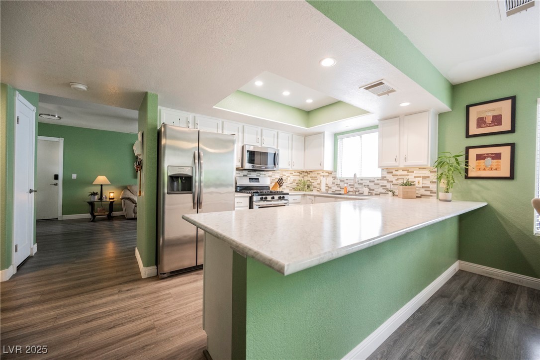 1221 Lucia Drive