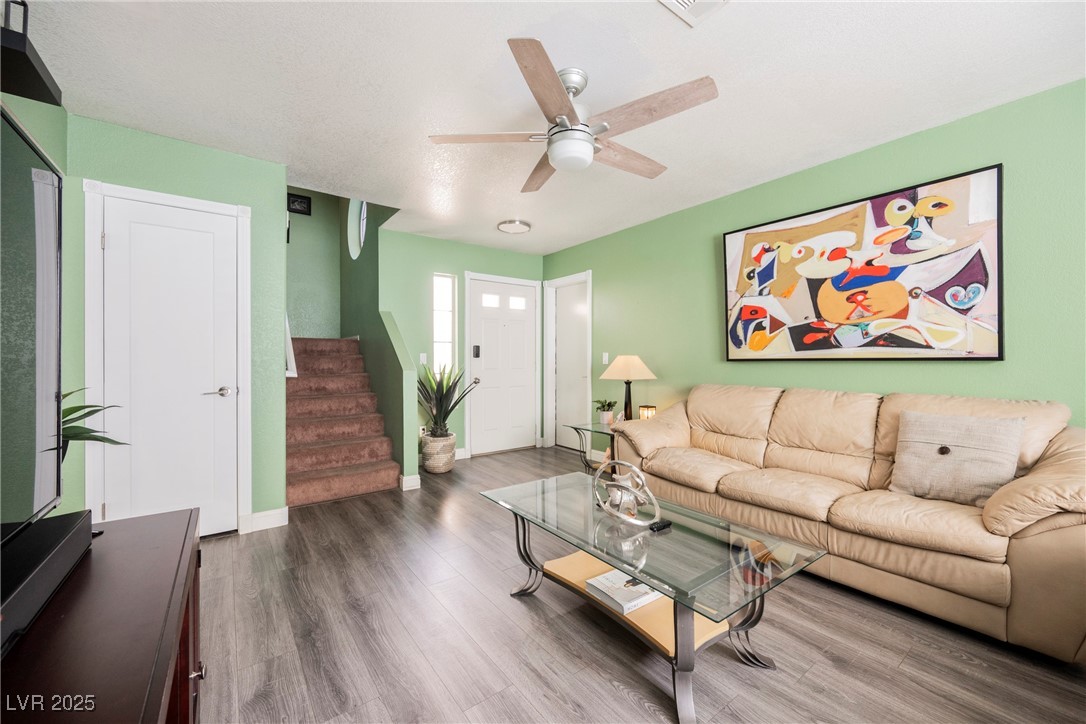 1221 Lucia Drive