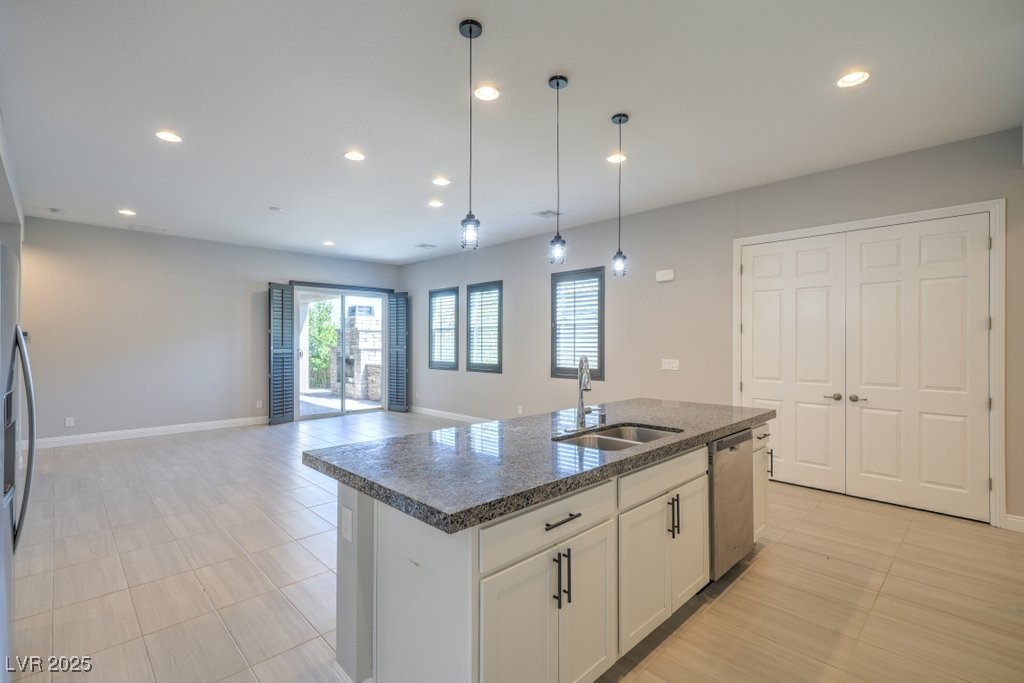 8138 Skye Dragon Street