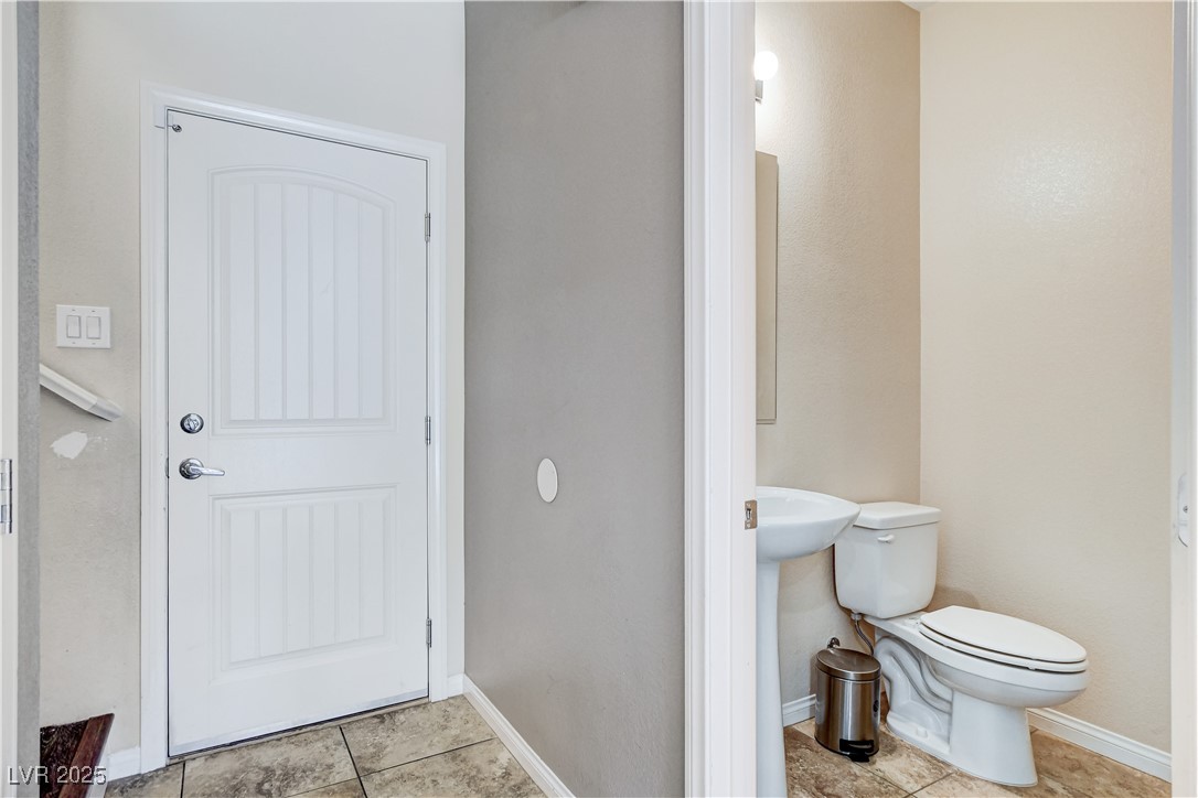 9273 Blue Agate Street