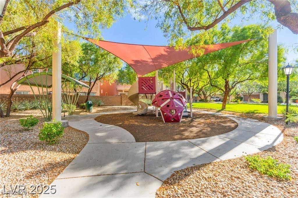 10568 Peach Creek Street