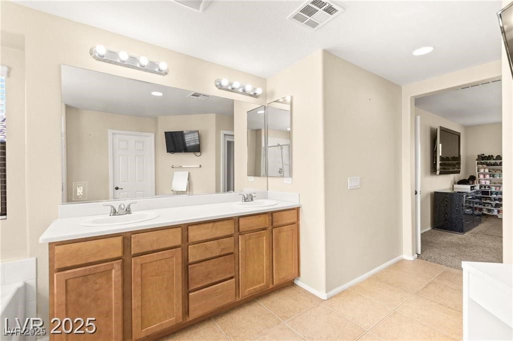 10568 Peach Creek Street