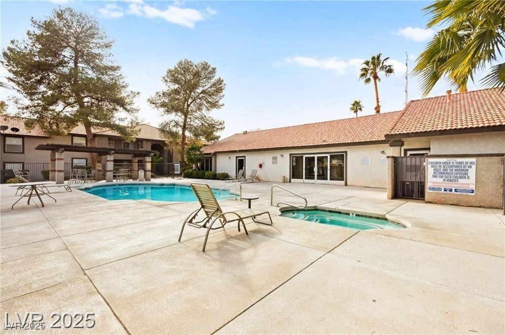 2606 South Durango Drive 276