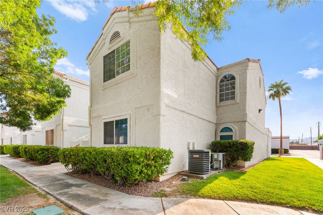 1800 Edmond Street 229