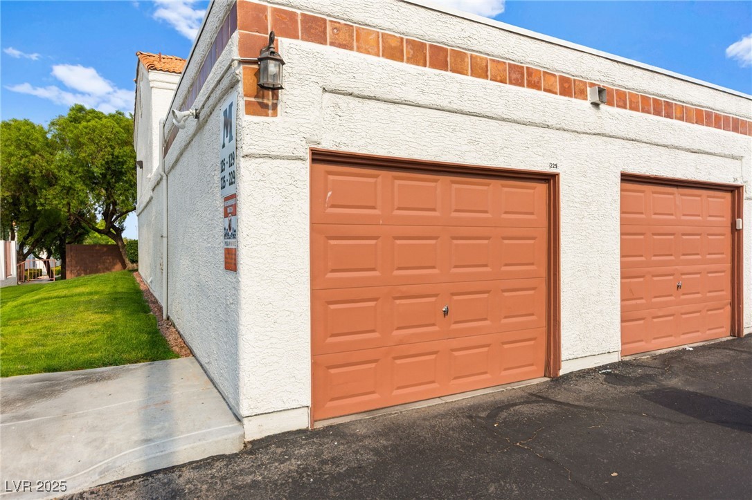 1800 Edmond Street 229