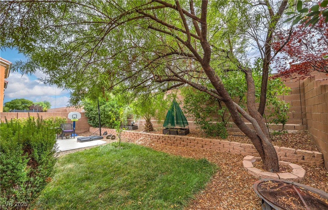 671 Port Talbot Avenue