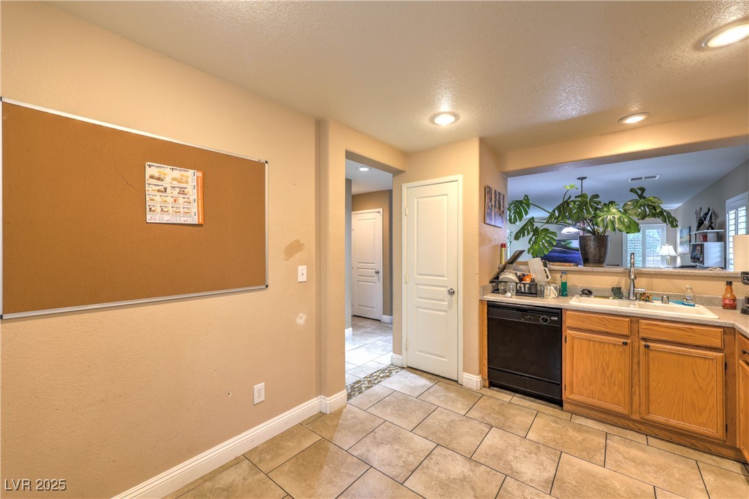 671 Port Talbot Avenue