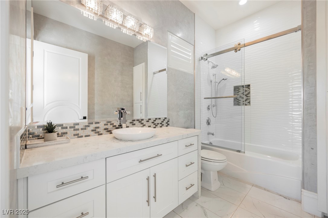 1721 South Tioga Way