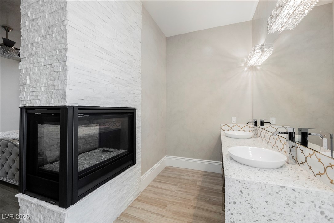 1721 South Tioga Way