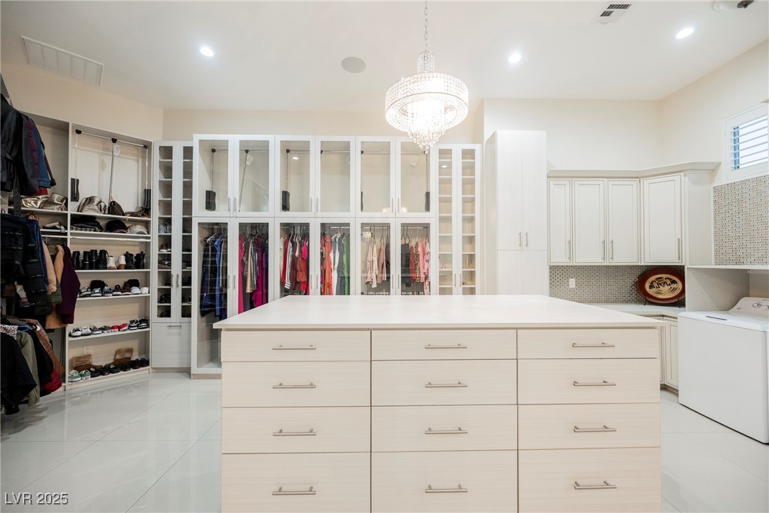 1721 South Tioga Way