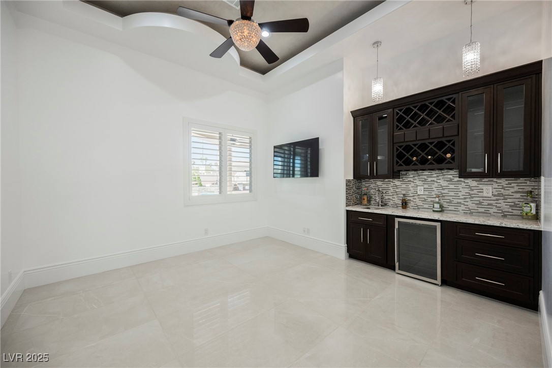 1721 South Tioga Way