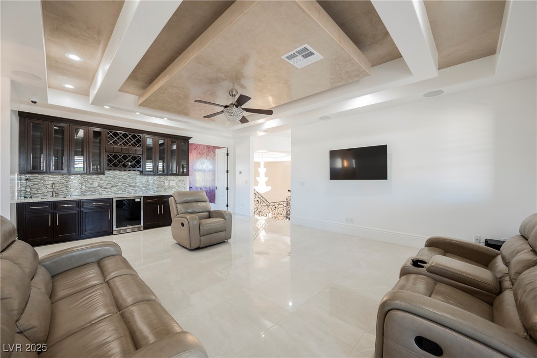 1721 South Tioga Way