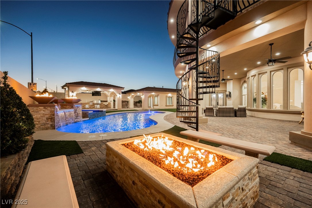 1721 South Tioga Way