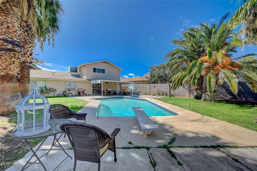 4030 East Twain Avenue