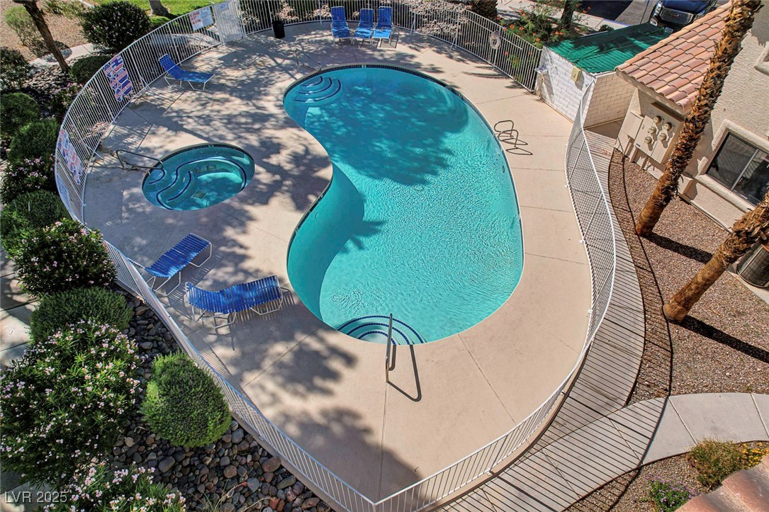 1329 Pinto Rock Lane 102