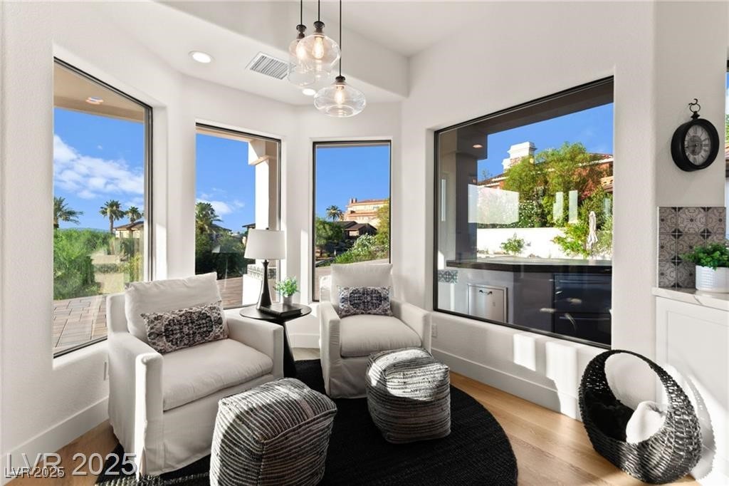 4 Via Vittorio Place