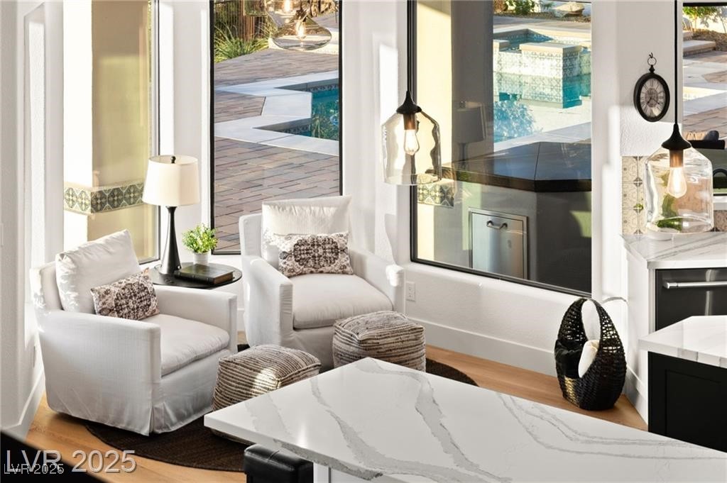 4 Via Vittorio Place