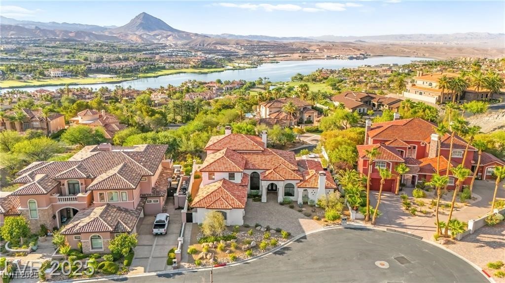 4 Via Vittorio Place