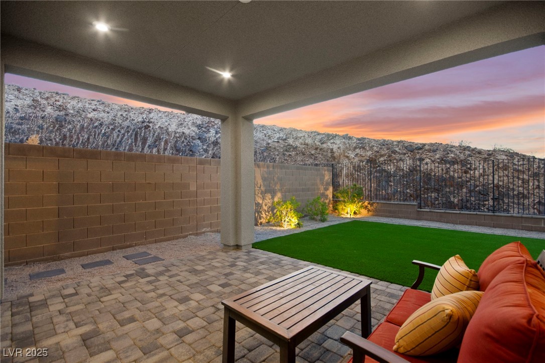 2004 Peaceful Mesa Court